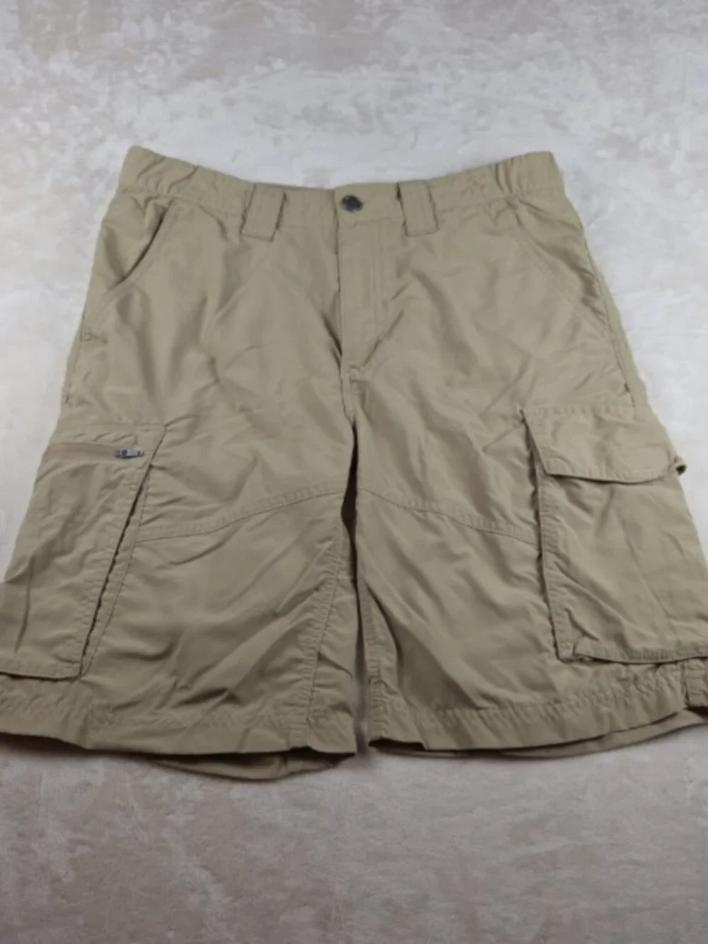 Columbia Sportswear Cargo Shorts – Men’s 32W – Khaki